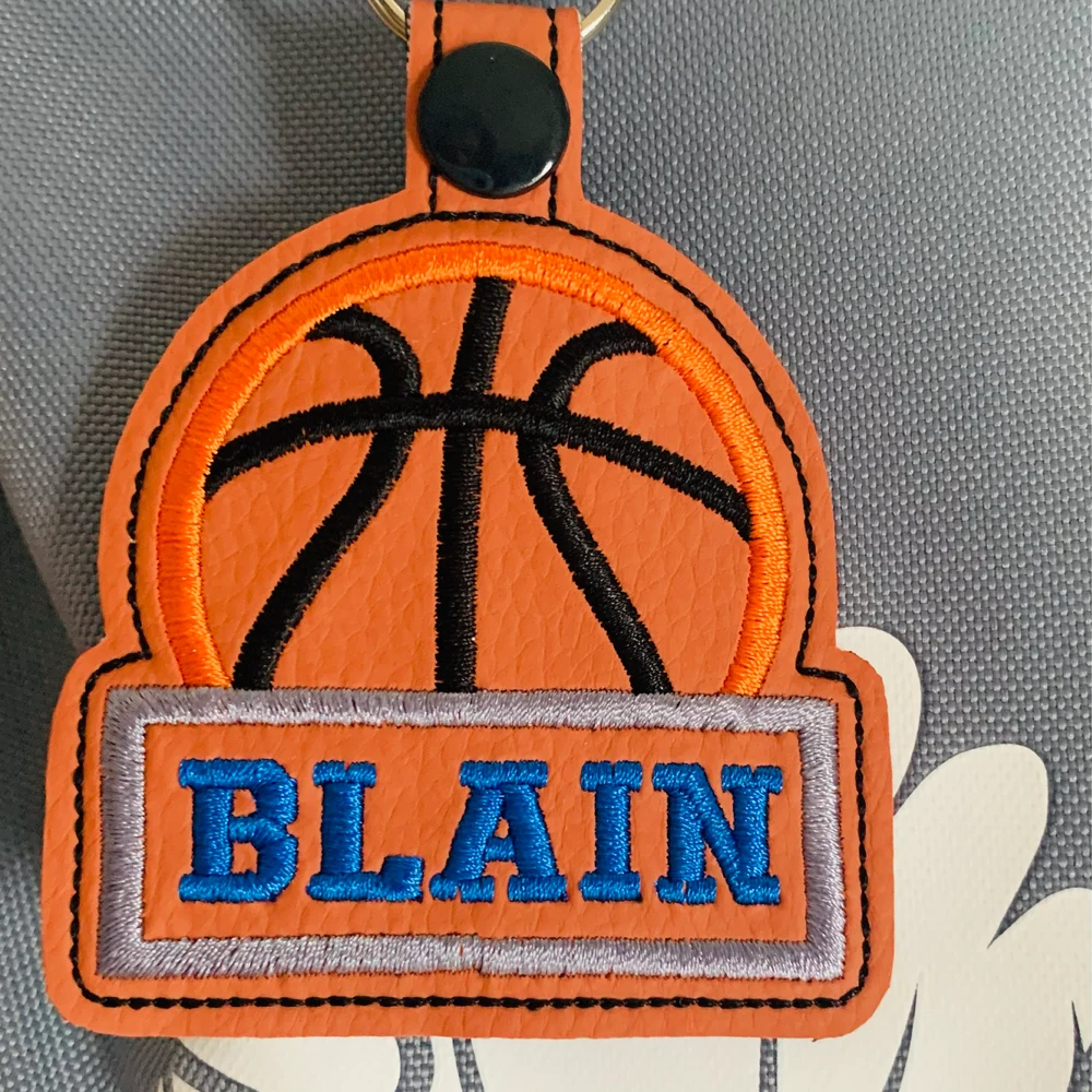 [Buy More Save More]Custom Sports Bag Tags, Keychains, Name Tags, Lunch Bag Tag, Perfect Team Gift, End-Of-Season Gift For Players And Coaches