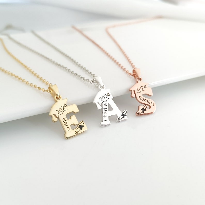 ❤️Buy 2 FREE SHIPPING❤️Graduation Necklace• Custom Bachelor Cap Name Necklace • Personalized Name  Necklace•Graduation Jewellery•2024 Graduation Gift