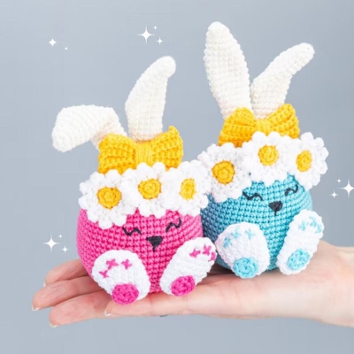 "Exquisite Easter crochet bunny, warm and cute design. The best choice for gifts, conveying holiday blessings. Come and buy it, add warmth and fun to your holiday!"