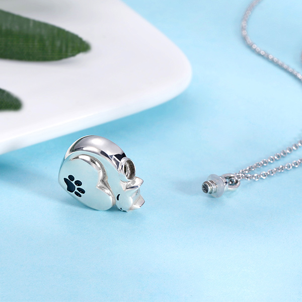 Engraved Cat cinerary necklace