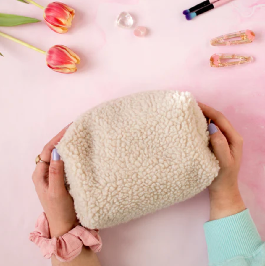 Custom Cream Fluffy Bag Cozy Fur Teddy Bear Cosmetic Bag Toiletry