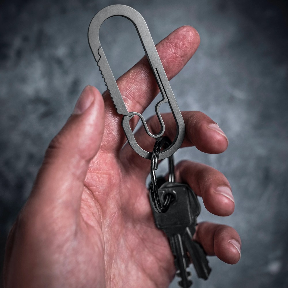 "The Baxter" Titanium Carabiner Keychain | Ultralight Everyday Carry Anti-Lost | Heavy Duty Quick Release Clip, Key Organizer